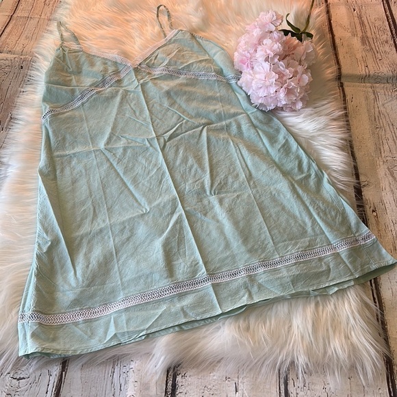 Victoria's Secret Mint Green Chemise - Picture 4 of 10